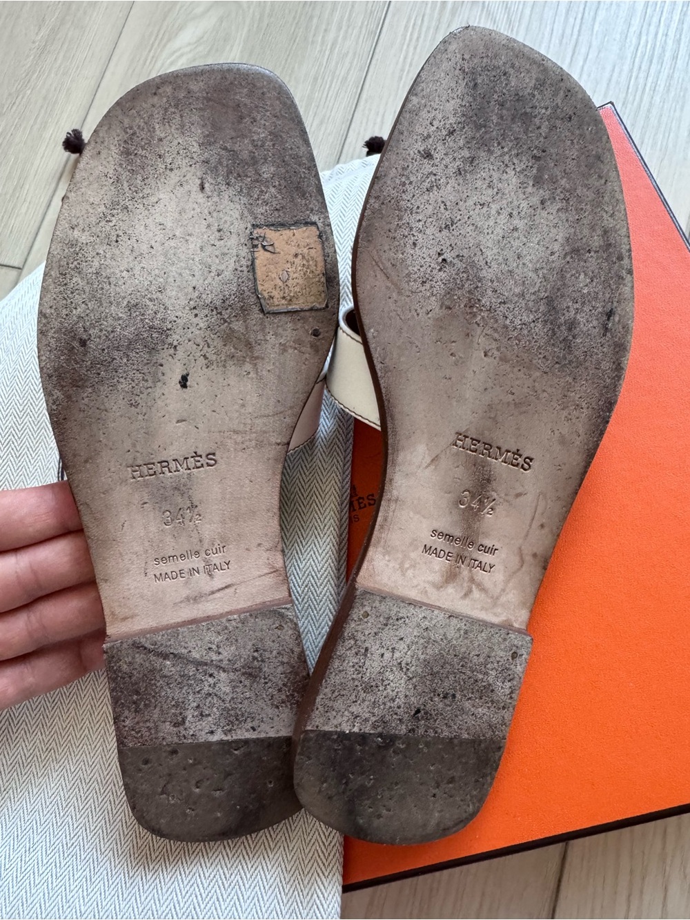 Hermes Oran Leather Sandals color Gold sz 34.5 - Picture 3 of 8